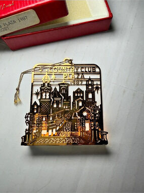 Kansas City Fireside Country Club Plaza 1987 ornament Gold & Black Holiday